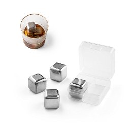Set of reusable stainless steel ice cubes