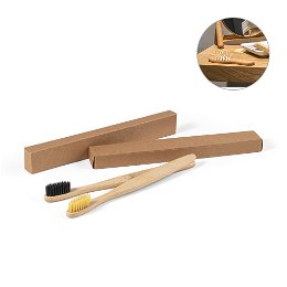 Escova de dentes com corpo em bambu e dentes em nylon